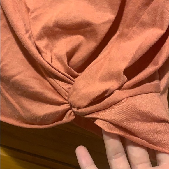 Hippie Laundry knot front tshirt in rose - Picture 4 of 4